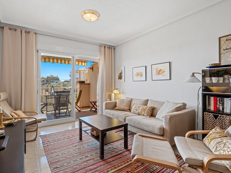 Apartment for Sale in Cabo Roig, Alicante 3
