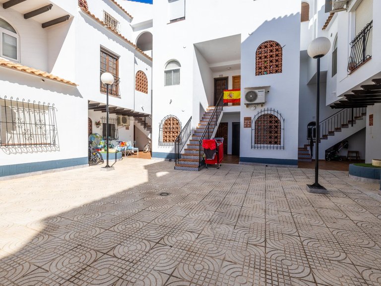 Apartment for Sale in Torrevieja, Alicante 9
