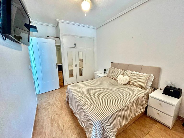 Apartment for Sale in Cabo Roig, Alicante 10