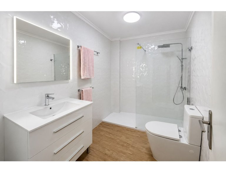 Apartment for Sale in Cabo Roig, Alicante 14