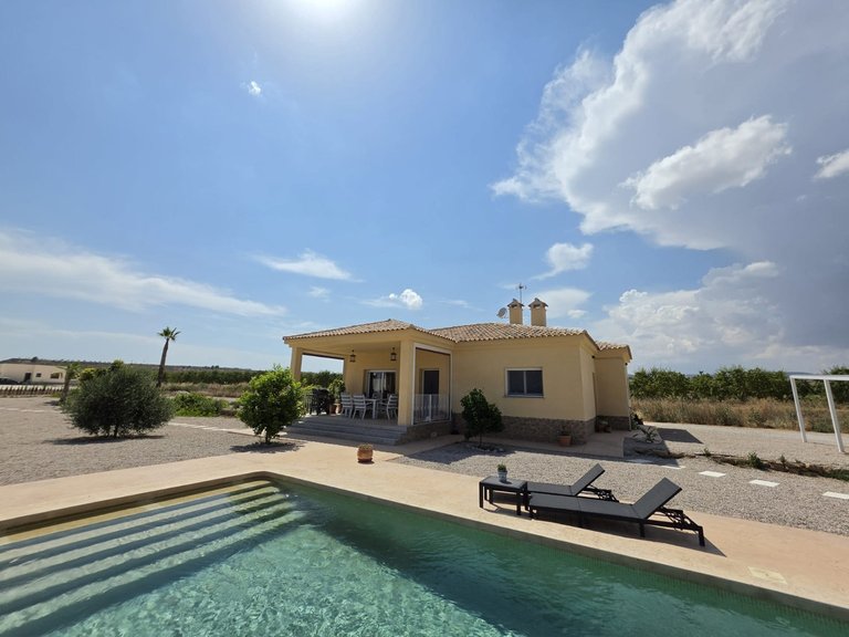Villa for Sale in Pinoso, Alicante 3