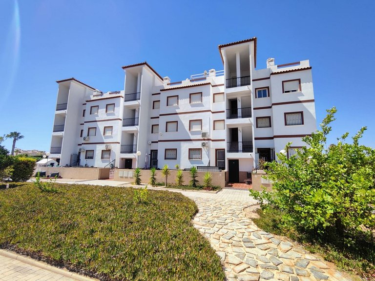 Apartment for Sale in Punta Prima, Alicante 1