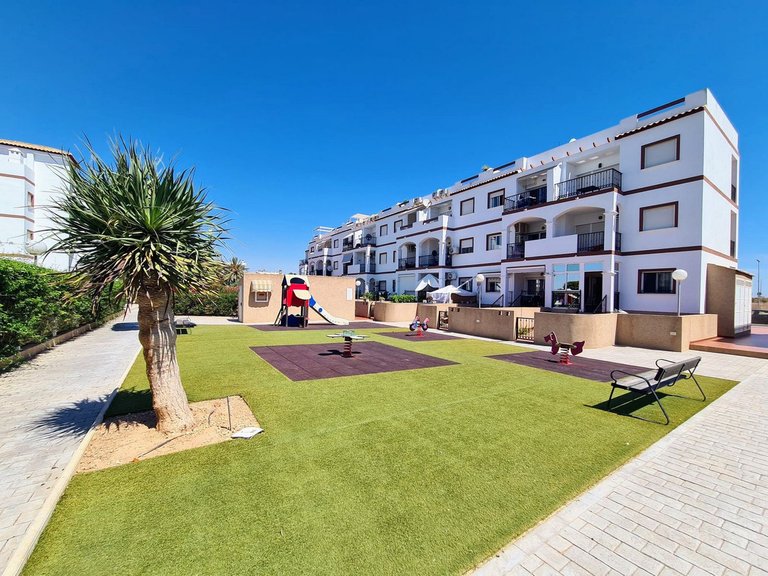 Apartment for Sale in Punta Prima, Alicante 2