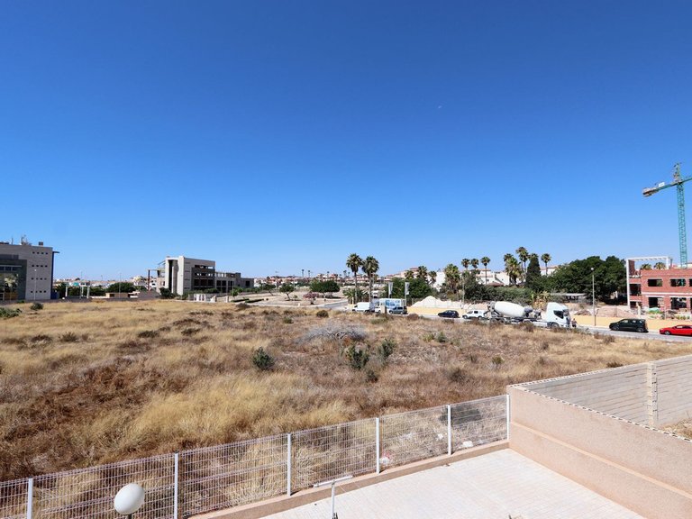 Apartment for Sale in Punta Prima, Alicante 25