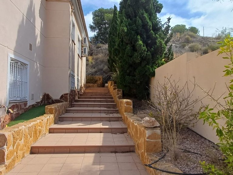 Villa for Sale in Algorfa, Alicante 9