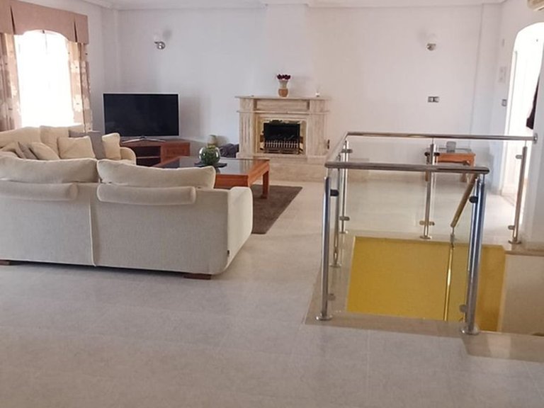 Villa for Sale in Algorfa, Alicante 19