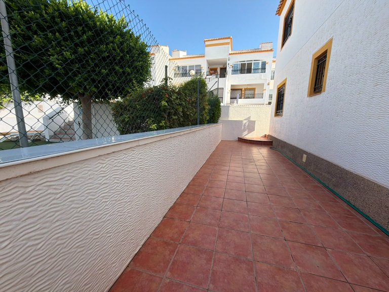 Apartment for Sale in Entre Naranjo - Vistabella Golf, Alicante 6