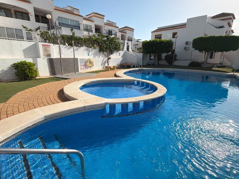 Apartment for Sale in Entre Naranjo - Vistabella Golf, Alicante 26