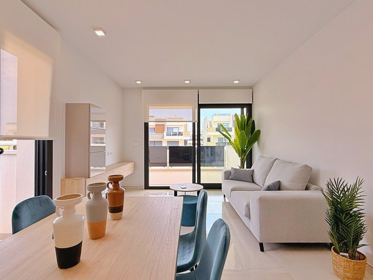 Apartment for Sale in Villamartin, Alicante 2