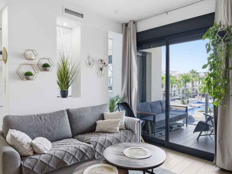 Apartment for Sale in La Zenia, Alicante 5