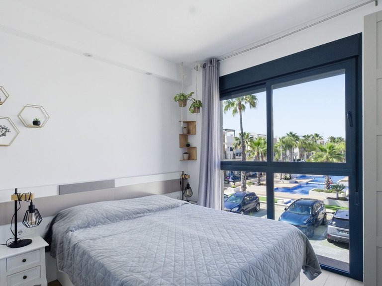 Apartment for Sale in La Zenia, Alicante 12