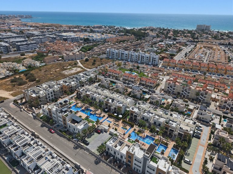 Apartment for Sale in La Zenia, Alicante 38