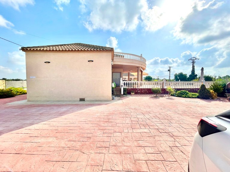 Villa for Sale in Catral, Alicante 14