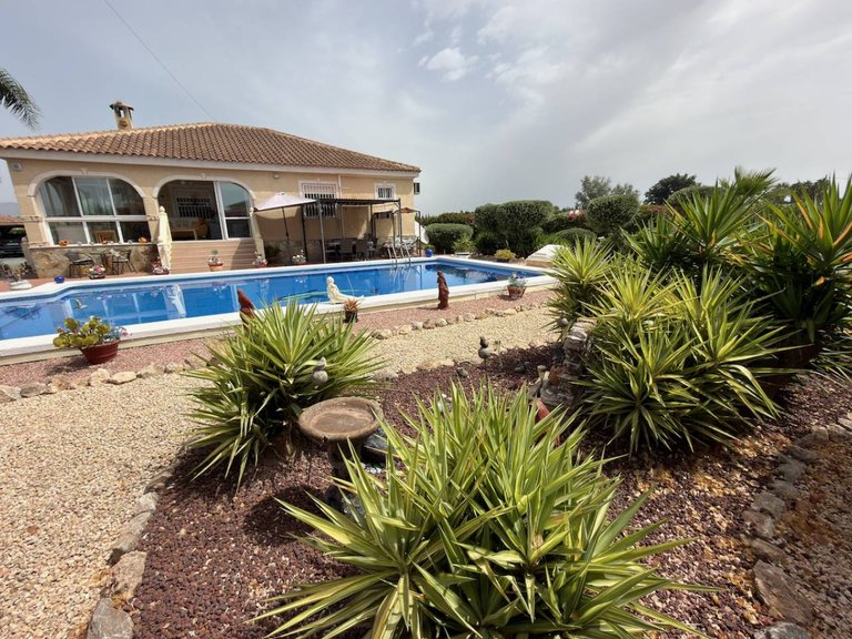 Villa for Sale in Catral, Alicante 29