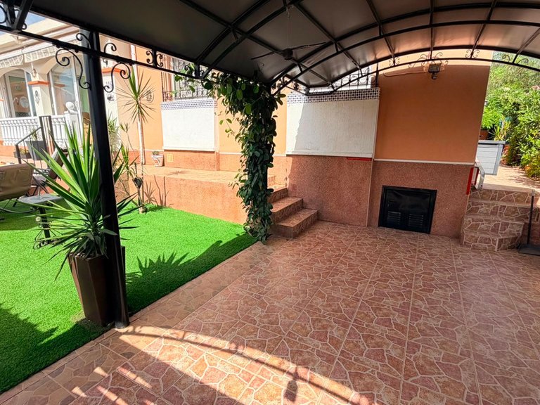 Villa for Sale in Los Montesinos, Alicante 3