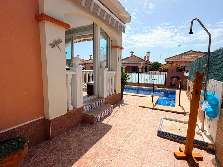 Villa for Sale in Los Montesinos, Alicante 7
