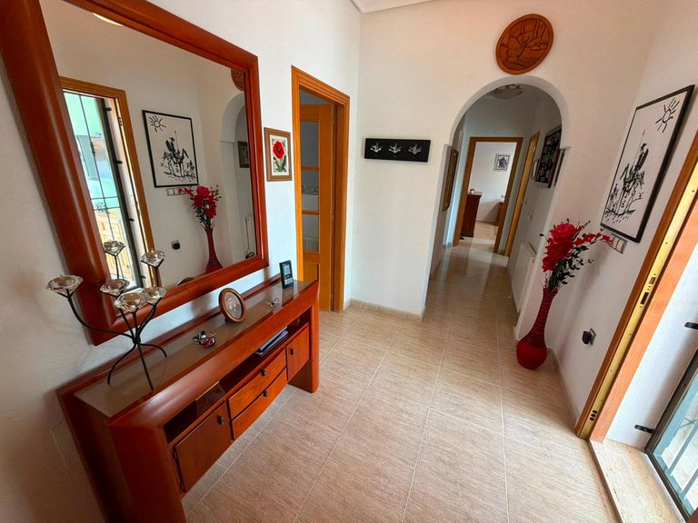 Villa for Sale in Los Montesinos, Alicante 11