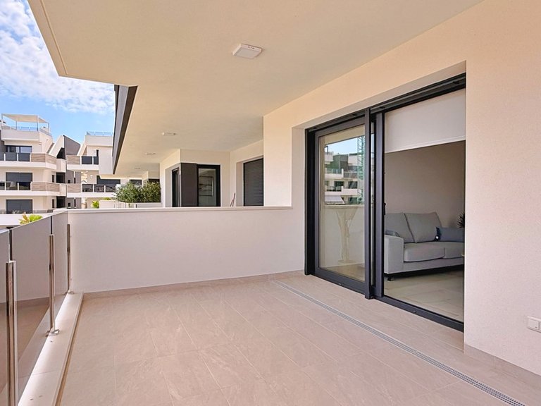 Apartment for Sale in Villamartin, Alicante 12