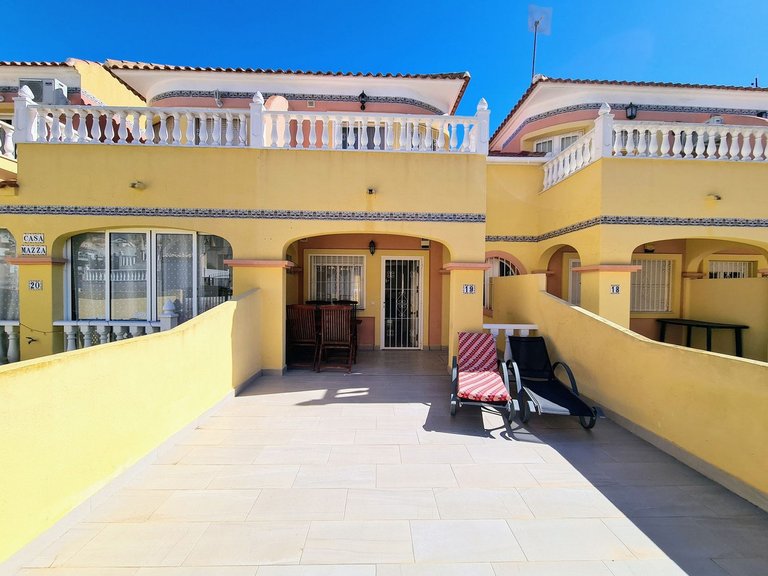 Town House for Sale in Villamartin, Alicante 1