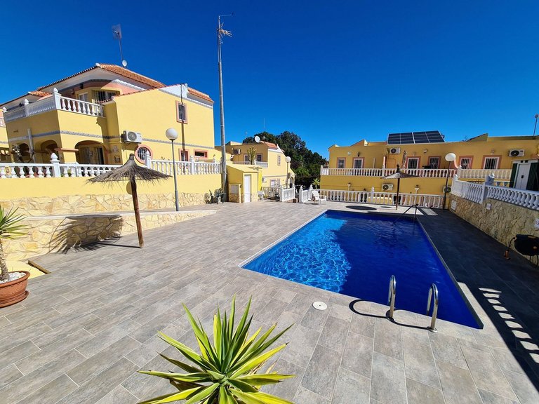 Town House for Sale in Villamartin, Alicante 26