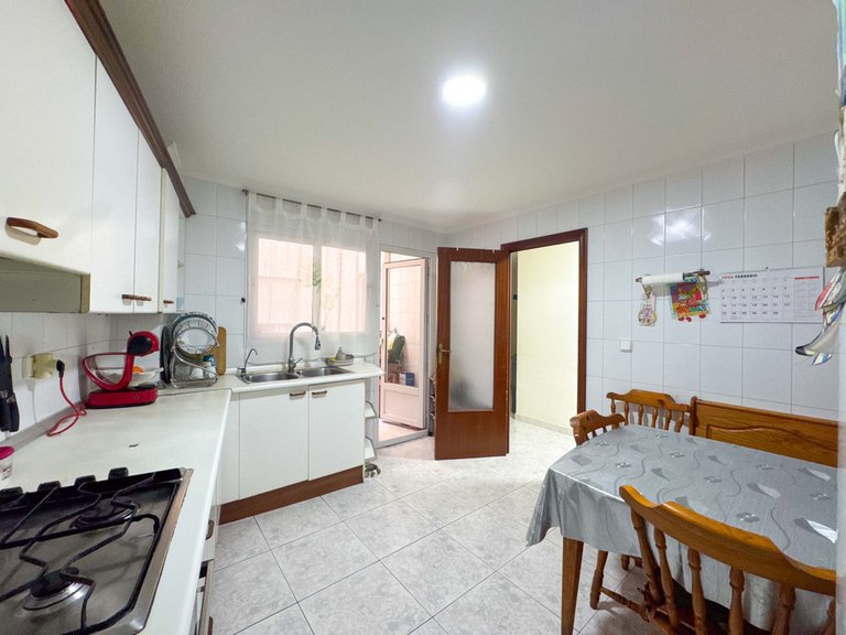 Apartment for Sale in Torrevieja, Alicante 32