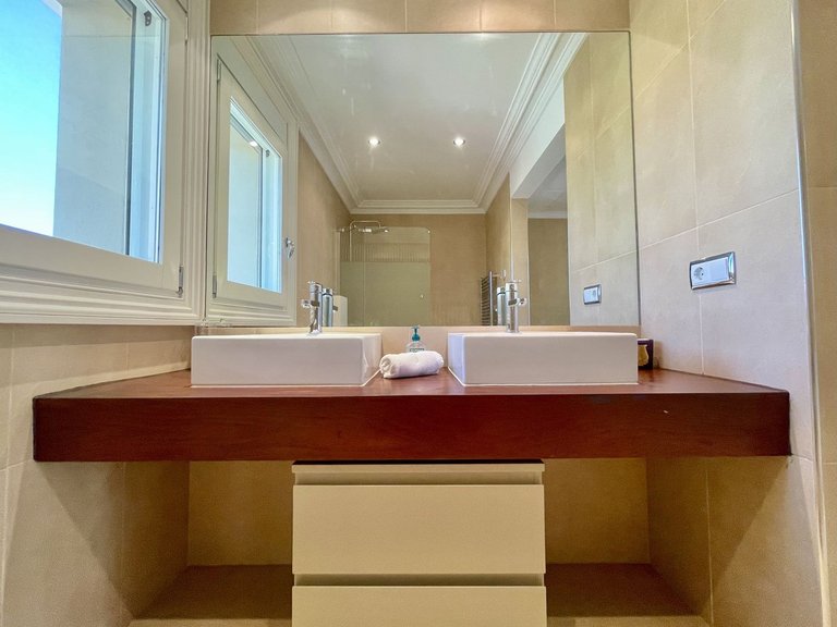 Villa for Sale in Alicante, Alicante 17