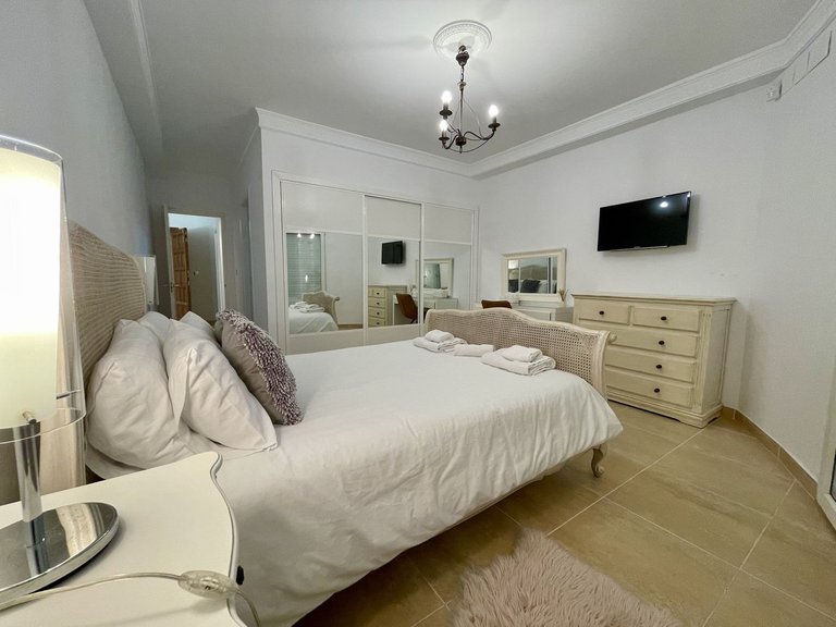 Villa for Sale in Alicante, Alicante 23