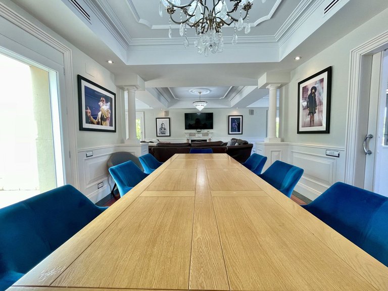 Villa for Sale in Alicante, Alicante 28