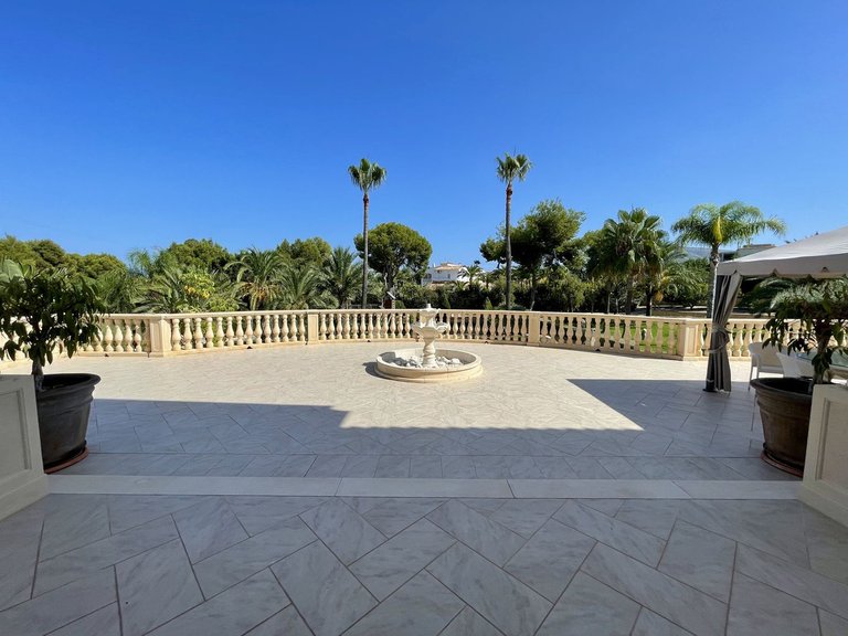 Villa for Sale in Alicante, Alicante 35