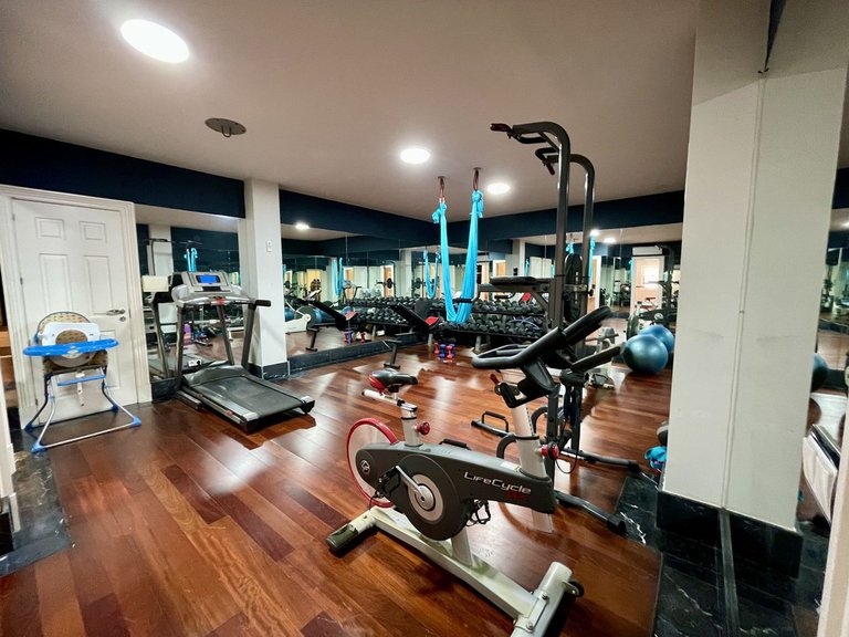 Villa for Sale in Alicante, Alicante 46
