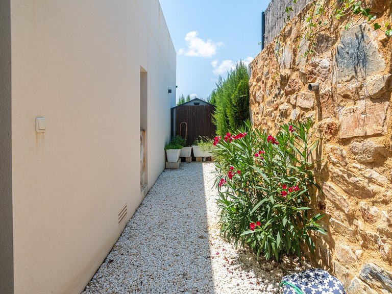 Villa for Sale in Algorfa, Alicante 36
