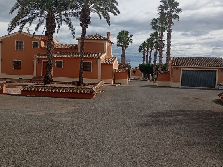 Villa for Sale in Dolores, Alicante 46