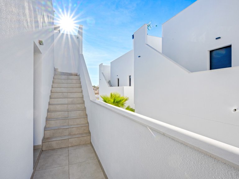 Villa for Sale in Villamartin, Alicante 35