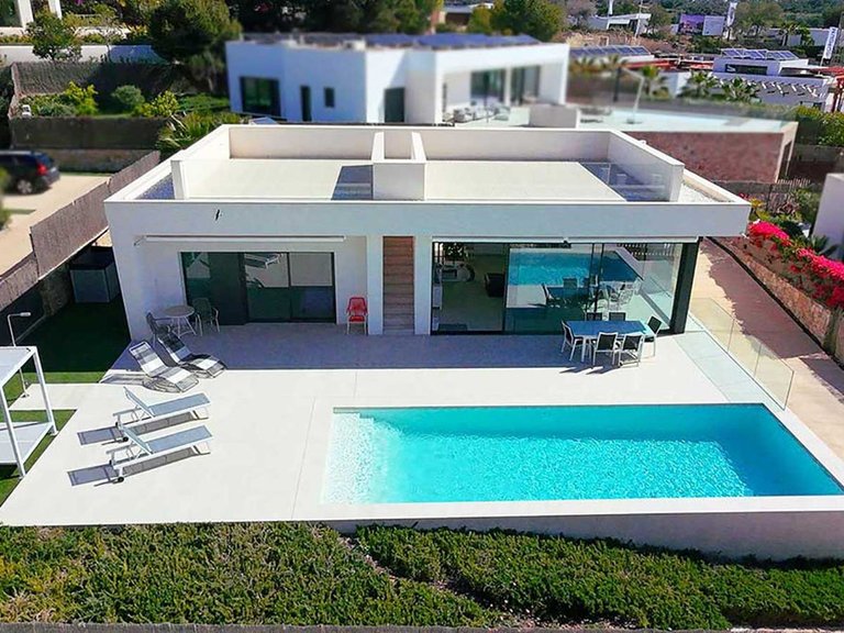 Villa for Sale in Las Colinas, Alicante 2