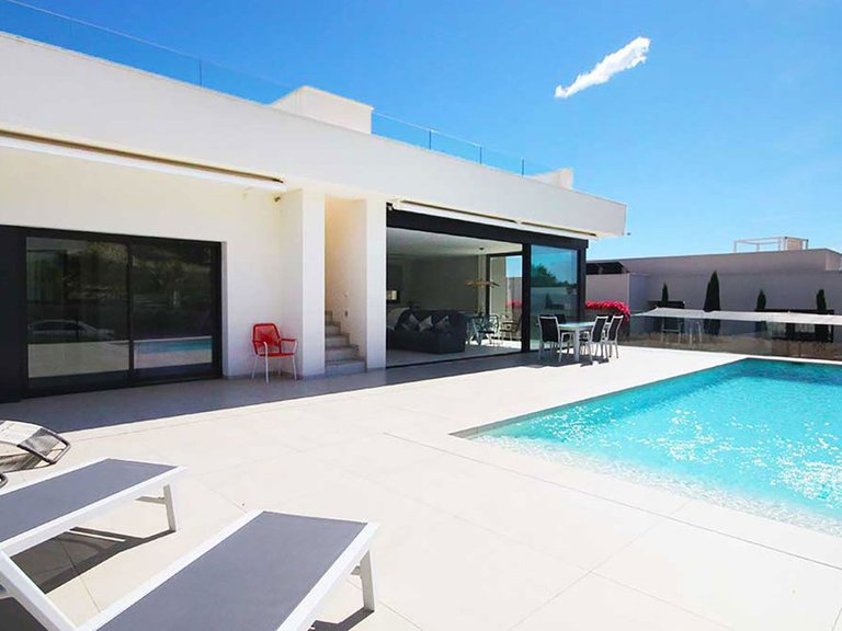 Villa for Sale in Las Colinas, Alicante 27