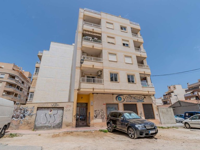 Apartment for Sale in Torrevieja, Alicante 16