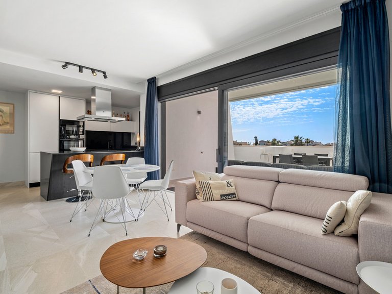 Apartment for Sale in Villamartin, Alicante 2