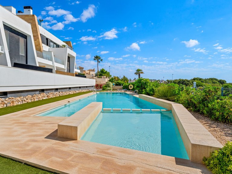 Apartment for Sale in Villamartin, Alicante 21