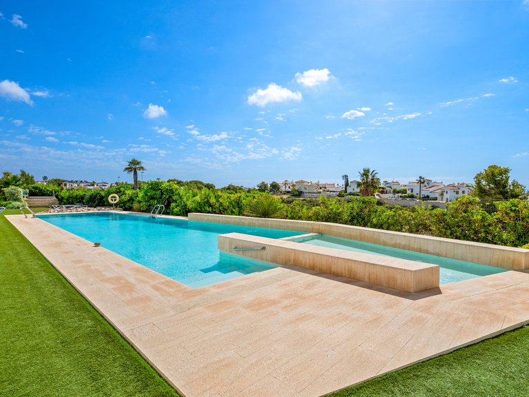 Apartment for Sale in Villamartin, Alicante 22