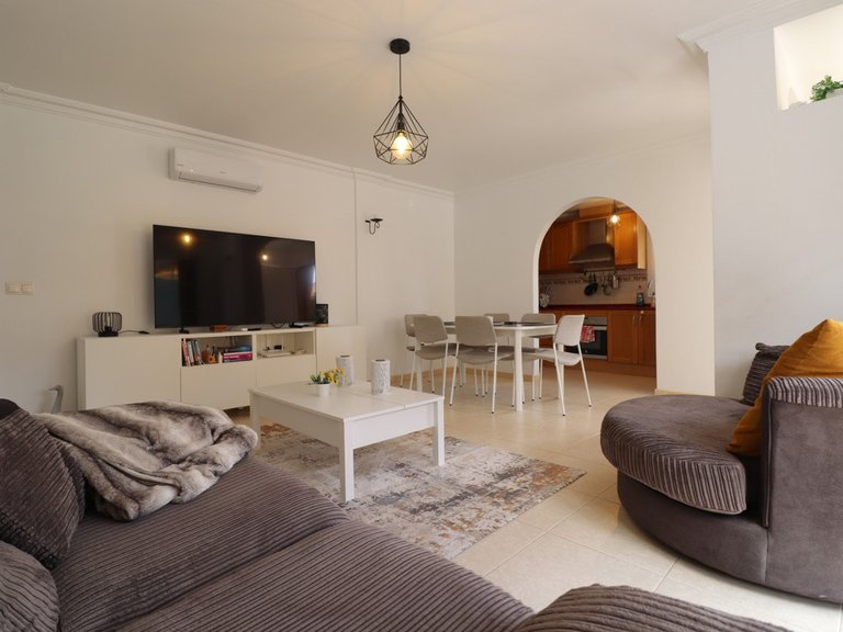 Villa for Sale in Los Montesinos, Alicante 5