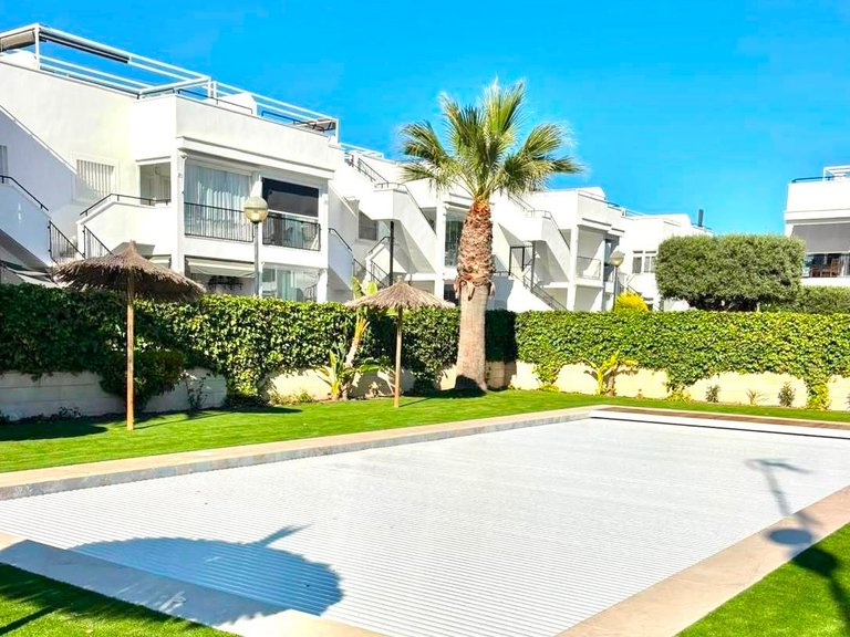 Apartment for Sale in Torrevieja, Alicante 26