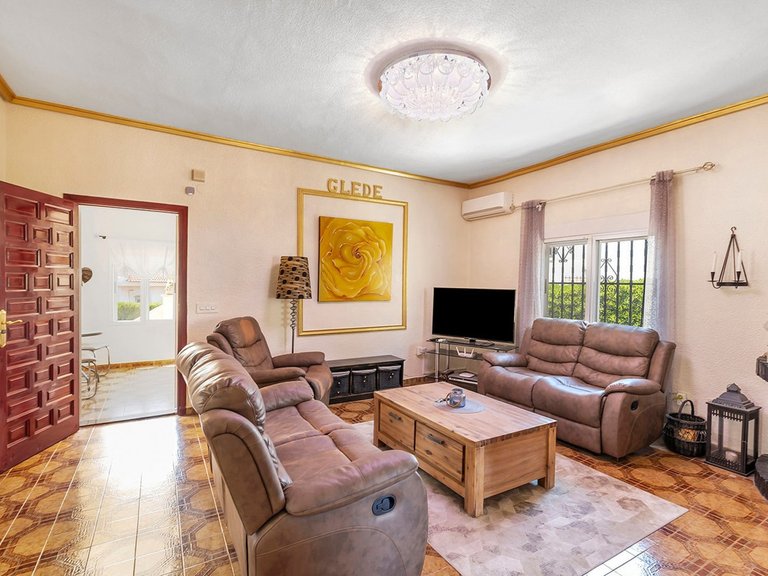 Villa for Sale in Ciudad Quesada, Alicante 3