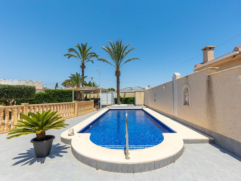 Villa for Sale in Ciudad Quesada, Alicante 28