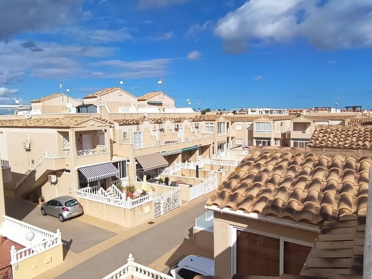 Villa for Sale in Playa Flamenca, Alicante 12