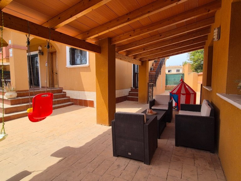 Villa for Sale in Torrevieja, Alicante 1