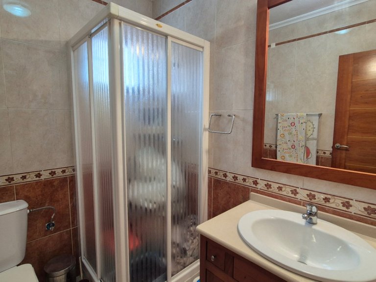 Villa for Sale in Torrevieja, Alicante 28