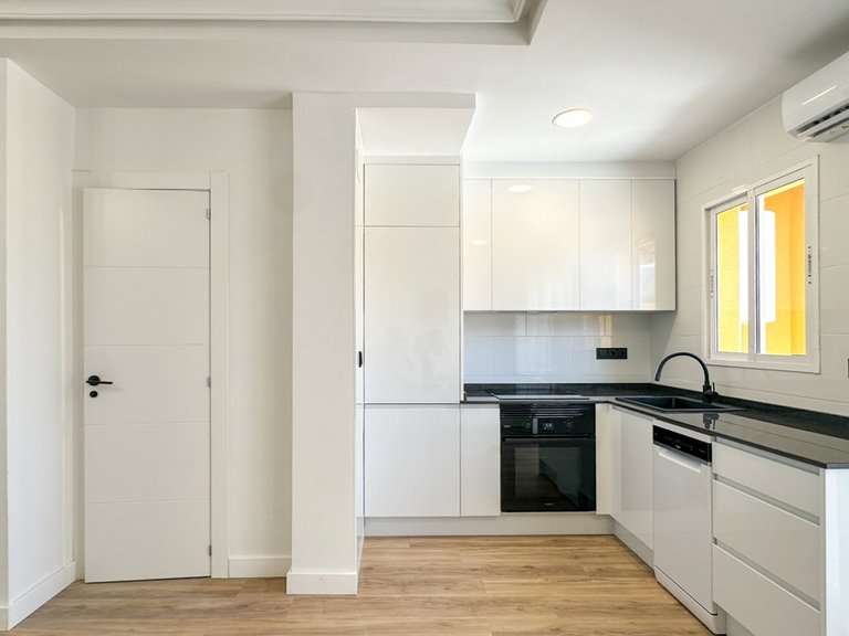Town House for Sale in Cabo Roig, Alicante 15