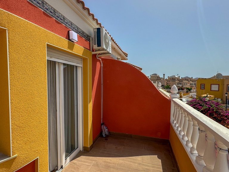 Town House for Sale in Cabo Roig, Alicante 32