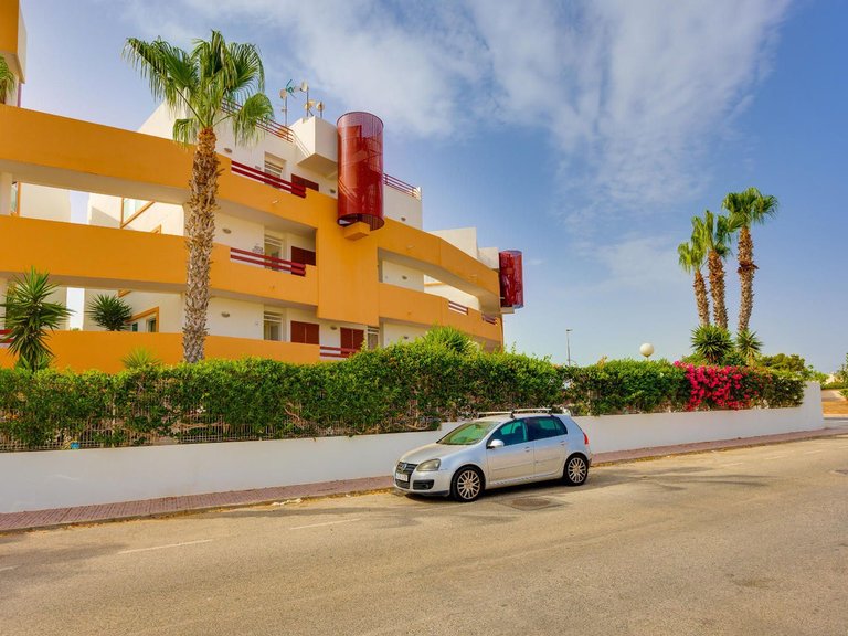 Apartment for Sale in Playa Flamenca, Alicante 2