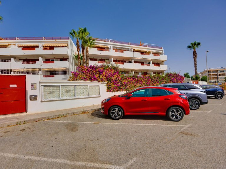 Apartment for Sale in Playa Flamenca, Alicante 42